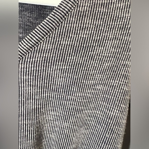 Gilli Casual Black/Gray Ribbed Dress with Drawstring & Button Detail - Picture 5 of 8